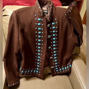 Western Brown Wool Embellished in Turquoise.
Jacket & Skirt Set Size XL